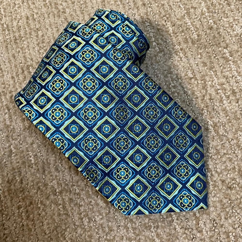 XMI Platinum Silk Tie Mens Navy Blue Gold Geometric Medallion Handmade Italy USA